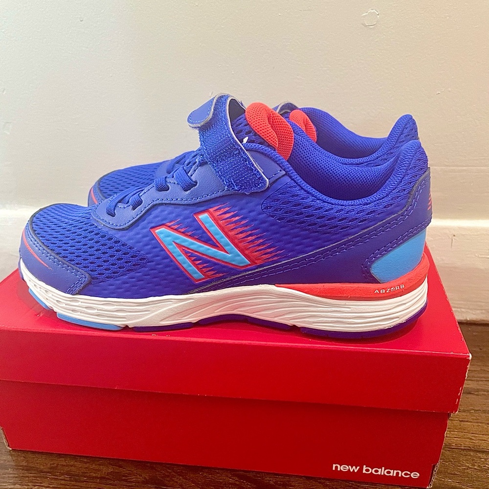 Brand New New Balance 680 v6 Sneakers Little Kids Size 3M